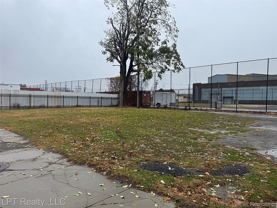 2nd image of 3944 Livernois Ave