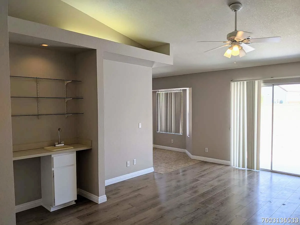3 bed, 1856 sqft, $2,615 — Photo 4