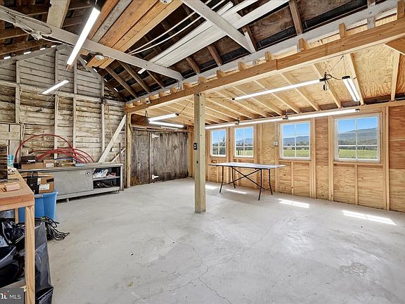 89th image of 625 Riverbend Rd