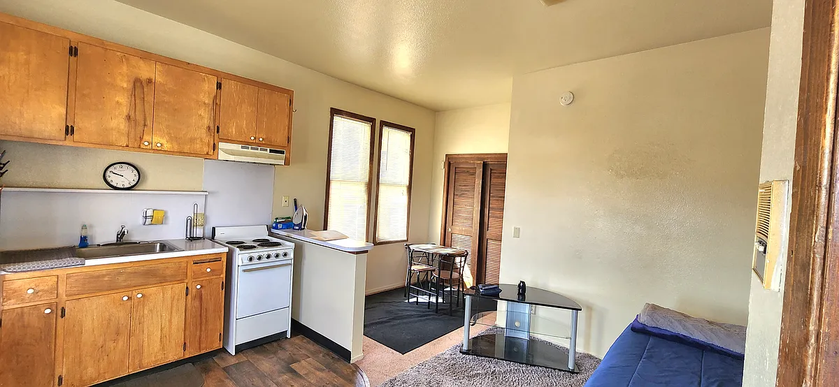 Building Photo - 1561 N Van Ness Ave #13