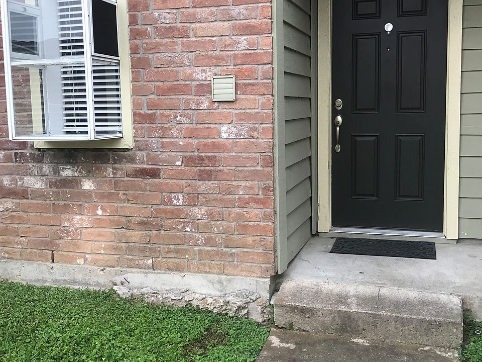 1st image of 18800 Egret Bay Blvd APT 411