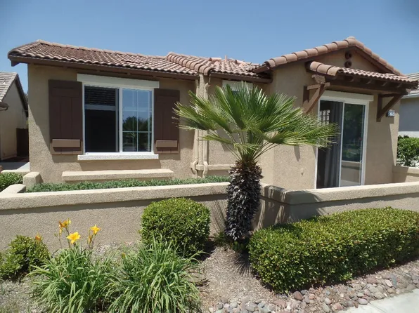 8251 Triplett Ln, Hemet, CA 92545