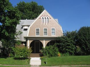 216 S Marshall St, Burlington, IA 52601