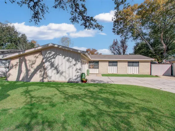 5926 Ettrick Dr, Houston, TX 77035