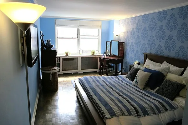 Sold by Corcoran | media 3