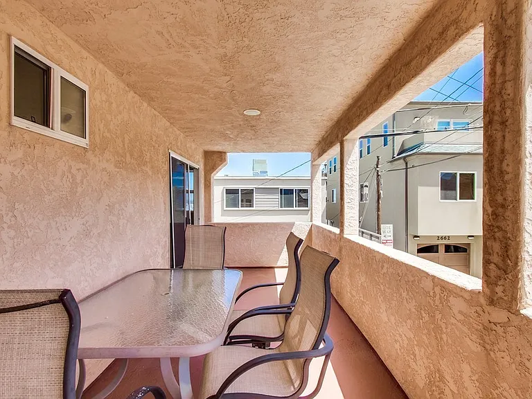 831 Allerton Ct — Photo 26