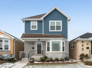5814 N Melvina Ave, Chicago, IL 60646