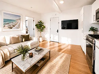 166 West 75th Street, #1209