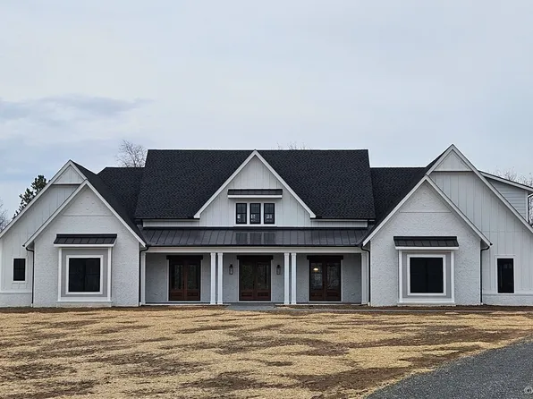 13242 Lake View Dairy Dr, Ashland, VA 23005