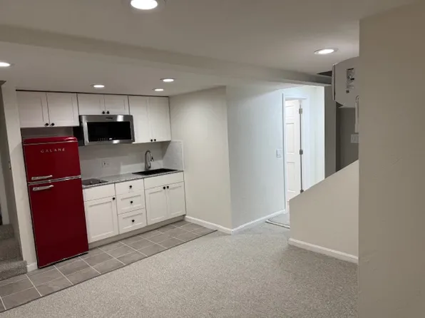 49 W Central St APT 1, Natick, MA 01760