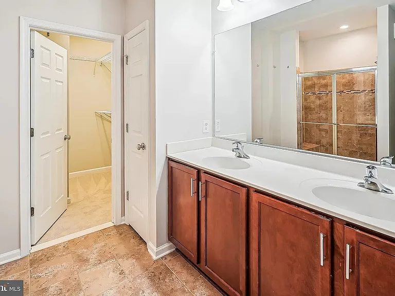 20602 Maitland Ter #14J — Photo 12