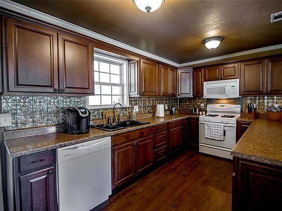 2nd image of 22054 County Road 1551
