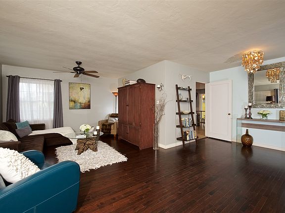 2nd image of 6885 Celia Vista Dr