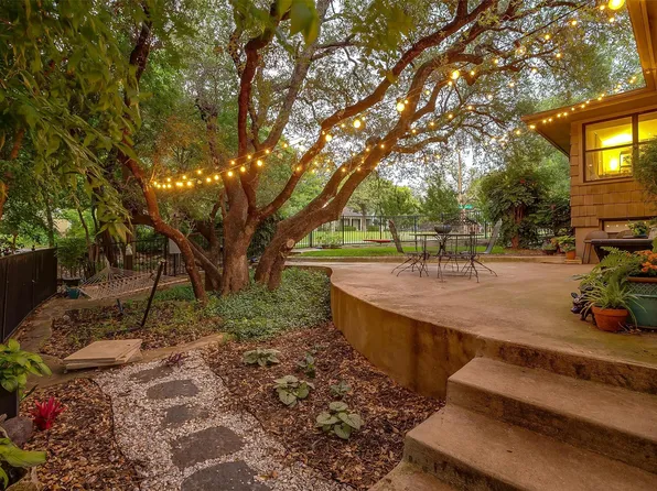 1429 Bluebonnet Dr, Fort Worth, TX 76111