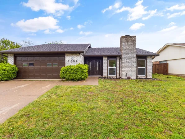2607 Treeview Dr, Arlington, TX 76016