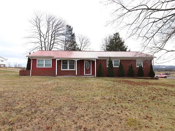3rd image of 22 Libby Ln