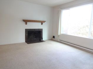 8852 Interlake Ave N, Seattle, WA 98103