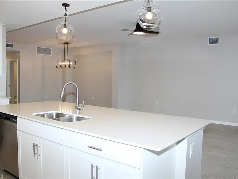 5661 Melbourne Ct #8012 — Photo 5