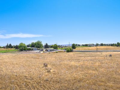 Nka Douglas Rd, Yakima, WA, 98908