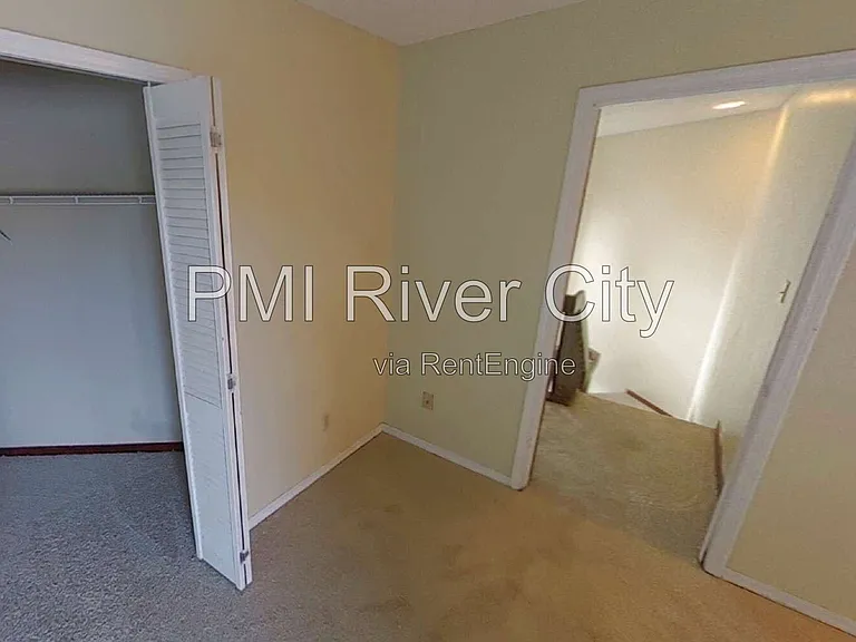 1192 Romaine Cir W — Photo 8
