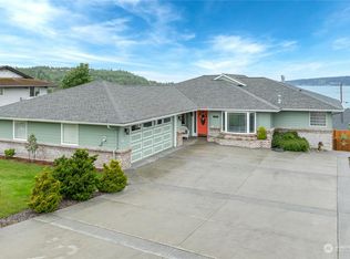 1053 Vista Del Monte St, Camano Island, WA