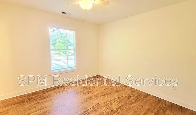 5013 Pine Needle Dr — Photo 18