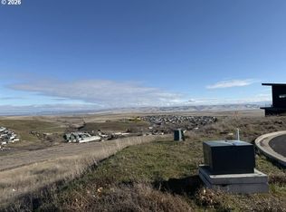 1213 SW 17th Pl, Pendleton, OR 97801