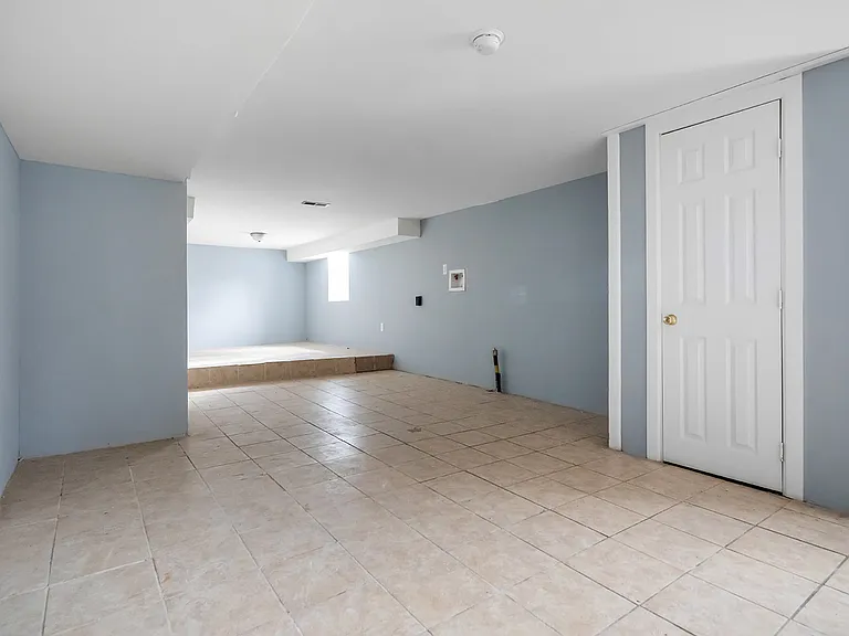 851 S 57th St — Photo 19