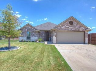 111 Donna Cir, Granbury, TX 76049