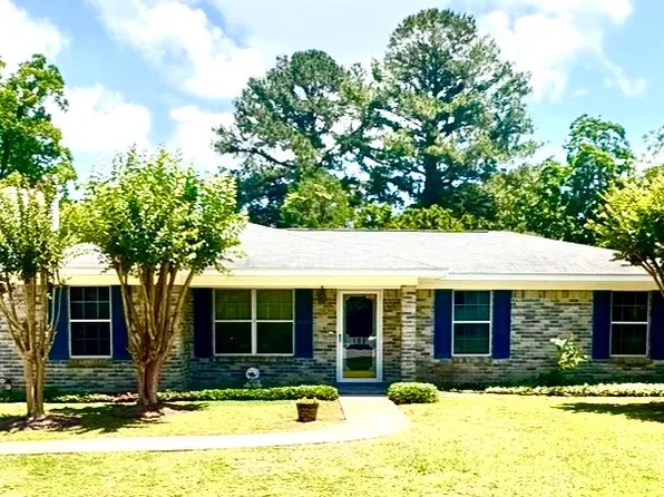 108 Carolyn Ct, Spanish Fort, AL 36527