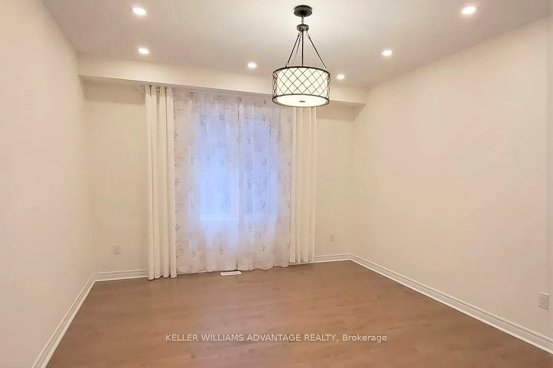 4 bed, $4,000 — Photo 3
