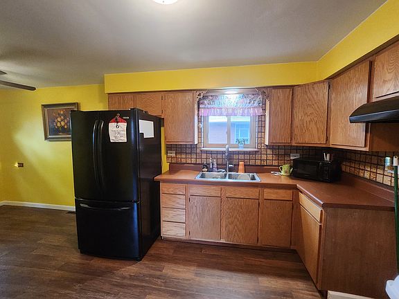 3rd image of 659 Buffalo Ave