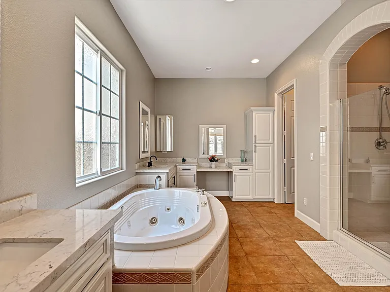 4467 Philbrook Sq — Photo 35