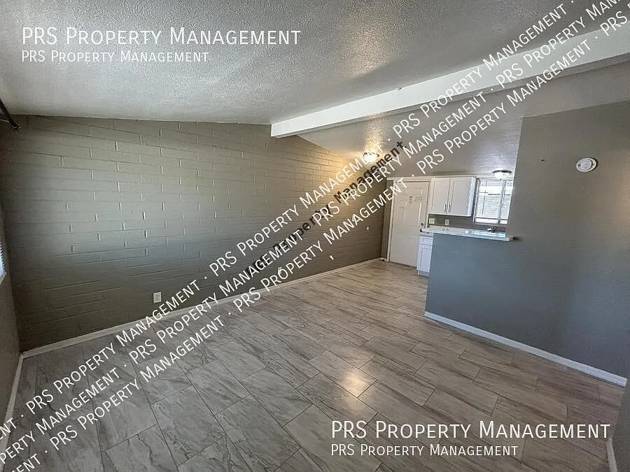 Upgraded Apartment in Chandler Now Showing — Photo 4