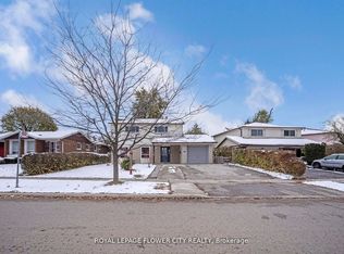 60 Lexington Ave, Toronto, ON M9V2G8