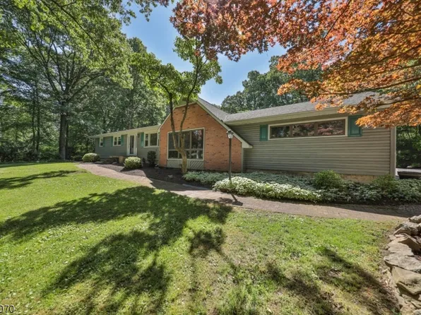 405 Tunnel Road, Bethlehem Twp., NJ 08802
