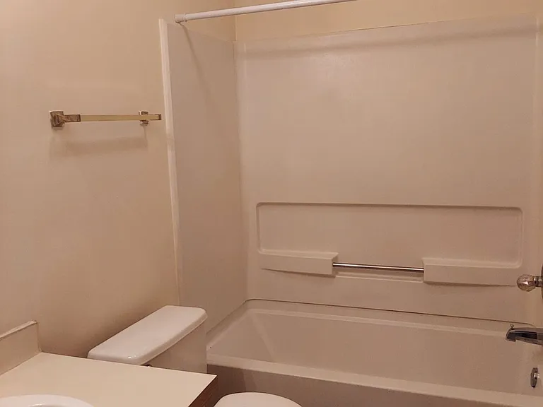 1018 Brookhollow Dr #1 — Photo 16