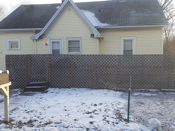 5th image of 37 Creekside Dr