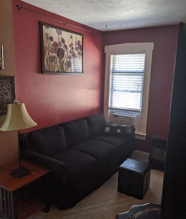 1st image of 38 Hess St #D
