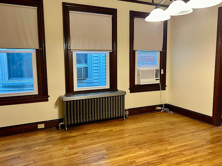 5010 Pulaski Ave — Photo 11