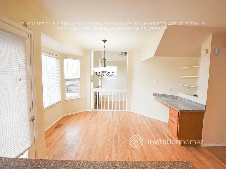 1572 Beacon Hill Dr — Photo 6