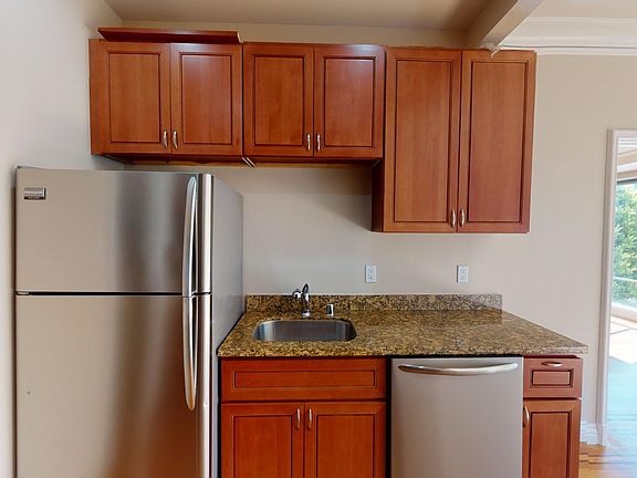 2nd image of 2390 Francisco St APT 104