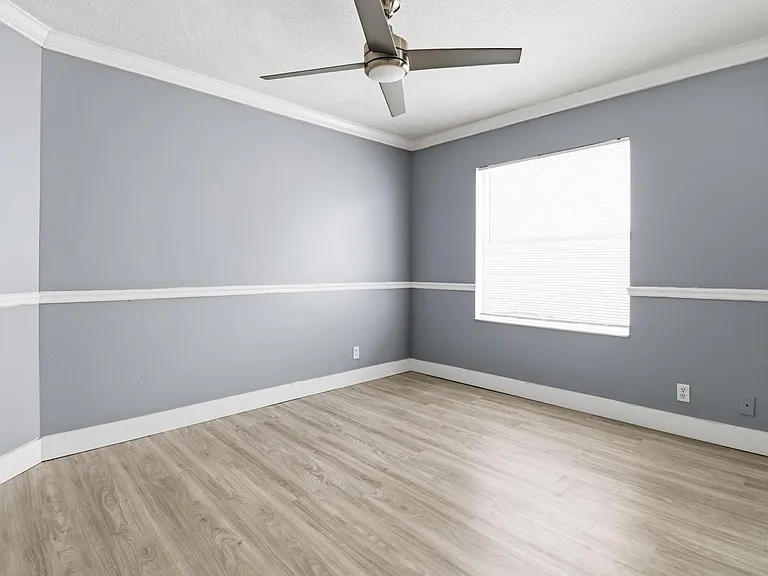 105 Vanessa St — Photo 15