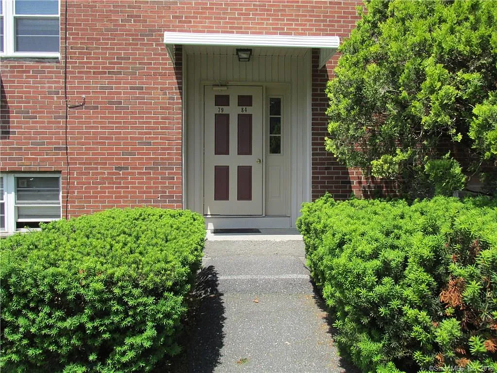 1 bed, 735 sqft, $1,600 — Photo 2