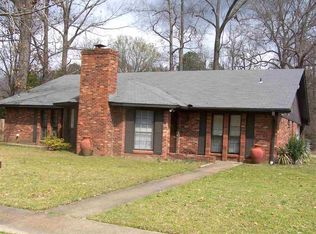 911 Gloucester Pl, Clinton, MS 39056