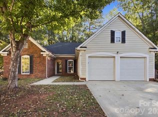 11219 Turmeric Ct, Charlotte, NC 28215