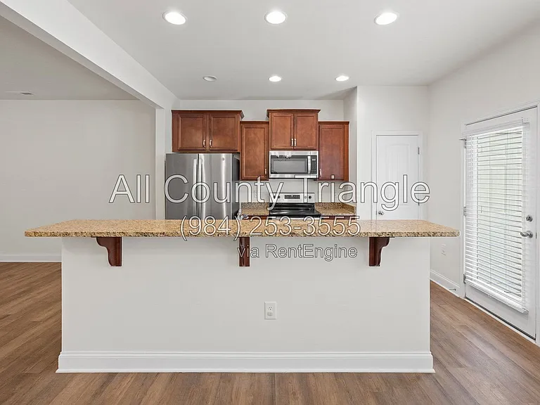 1005 Amber Shadow Dr — Photo 14