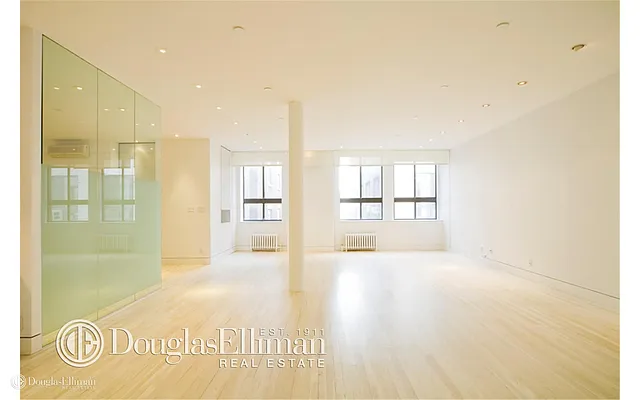 Rented by Douglas Elliman | media 21