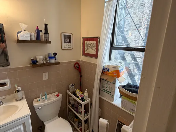 336 E 95th St APT 2B, New York, NY 10128