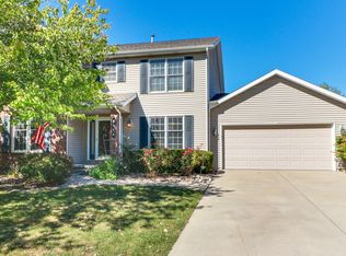 3114 Providence Dr, Bloomington, IL